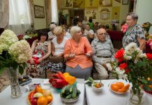 В Пензе вырастили гигантские помидоры