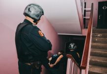 Пензенцев устроил погром в чужой квартире
