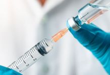 Американская вакцина от коронавируса показала 100-процентную эффективность