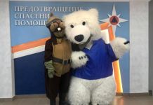 Зареченские пожарные организовали добрую акцию для школьников