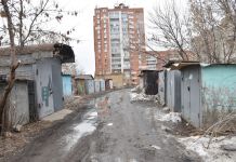 В Пензе до 12 апреля потребовали убрать мусор от гаражей
