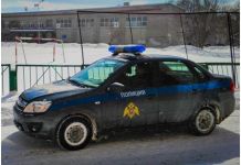 Пензенец сломал дверь и вывеску кафе