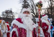 Пензенцы ждут Деда Мороза в гости с маской и справкой