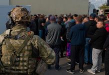 В Пензе на рынке выявляли граждан, не вставших на воинский учет