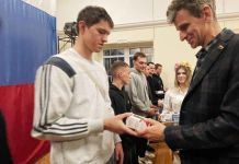 Молодых людей из Заречного проводили в армию