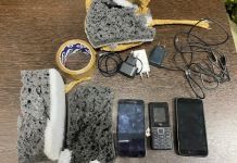В Пензе задержали мужчин, пытавшихся перекинуть через забор колонии телефоны