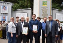 В Октябрьском районе обновили Доску почета
