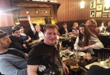 Сергей Пенкин после концерта продолжил петь в кафе