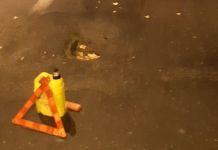 В Пензе автомобиль провалился в яму с водой
