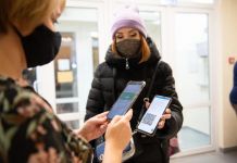Вакцинированные от ковида пензенцы не могут получить QR-код