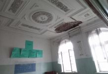 В историческом доме на Гладкова, 10 идет погром