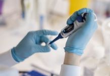 В России массовая вакцинация от коронавируса начнется в ближайшие месяцы 