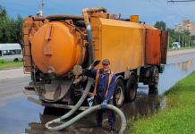На улицах Пензы коммунальщики откачали воду