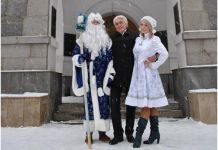 Картинная галерея приглашает на новый год прошлого века