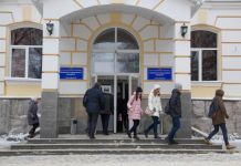 Лучшие выпускники вузов получат прибавку к зарплате