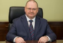 Губернатор Олег Мельниченко поздравил пензенцев с Днем учителя
