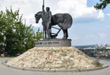 В Пензе планируют отреставрировать памятник Первопоселенцу