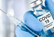 Росздравнадзор заявил о незаконности применения вакцины Pfizer в России