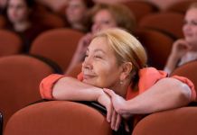 Стала известна дата премьеры спектакля с Репной
