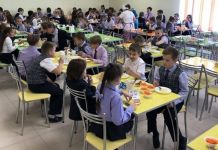 В школах Пензы уменьшали порции гарниров и мясных блюд