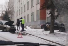 В Пензе машина «Яндекс.такси» влетела в здание, - соцсети 