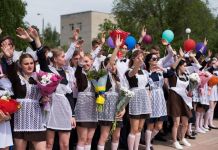 В Заречном для выпускников прошёл Праздник последнего звонка 