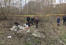 Спасатели вытащили из  колодца с водой  мужчину