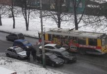 На Пушкина из-за ДТП образовалась огромная пробка 