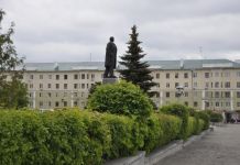 На площади Ленина разрешат проезд транспорта