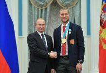 Пензенского хоккеиста наградили орденом Дружбы 