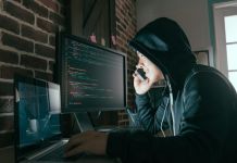 У зареченки похитили деньги через 7-летнюю дочь