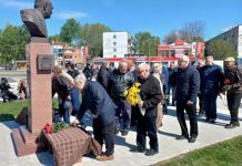 В Пензе почтили память бывшего губернатора Василия Бочкарева