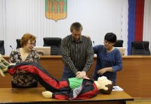 Чиновников учат спасть жизни