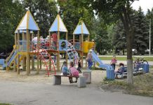 В Пензе представят программу по ремонту детских площадок 