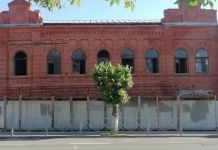 В Пензе идет ремонт исторического дома на улице Бакунина