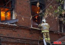 В Заречном подозреваемая в убийстве и поджоге выбросилась с 3 этажа