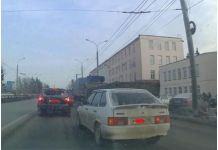 Пензенец предложил запретить стоянку у завода «Пензмаш»