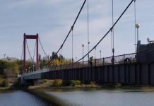 В Пензе начали красить подвесной мост 