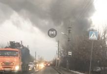 В районе Нахаловка загорелись два дома
