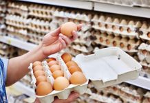 Цены вкрутую: ритейл предупредил о подорожании яиц и курицы