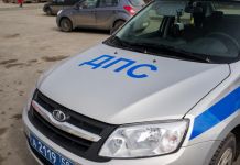В Пензе автомобиль “Яндекс.такси” перевернулся на крышу.ВИДЕО 