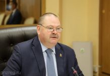 Мельниченко будет зачитывать обращения граждан членам правительства