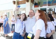 Губернатор Мельниченко поздравил пензенскую молодежь с праздником
