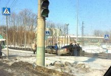 В Пензе иномарка перелетела через тротуар у «Коллажа» 