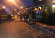 В Пенза загорелся пассажирский автобус — очевидцы
