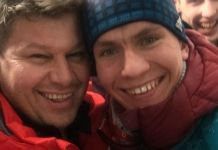 Дмитрий Губерниев поздравил Большунова с победой 