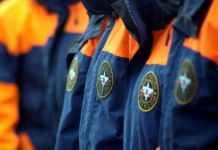 Ночью в Пензе спасатели сняли с газовой трубы девушку