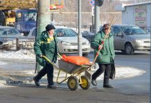  Виктор Кувайцев предложил "обновить" коммунальщиков 