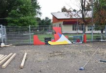 В Пензе в Олимпийском парке устанавливают новую детскую площадку 