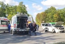 ДТП на Западной: потребовалась помощь спасателей